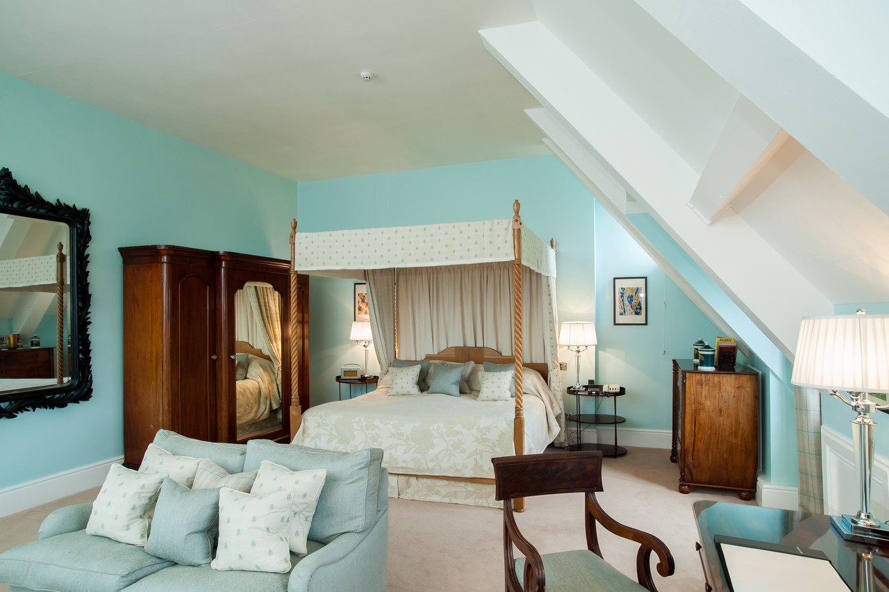 Paultons Rooms - c. Llangoed Hall