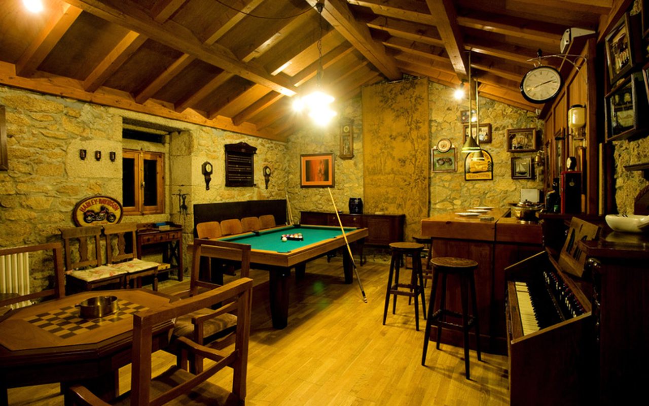 Extensive games room