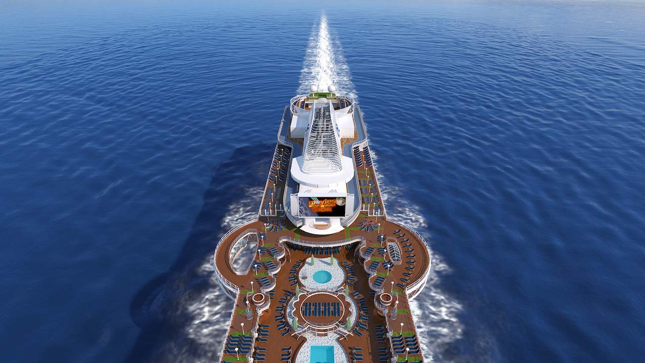 Majestic Princess - pool deck