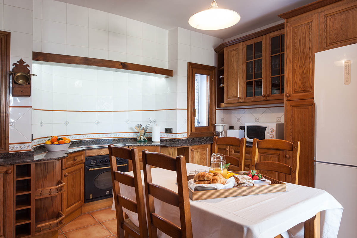 Villa Can Rei, Ibiza: kitchen